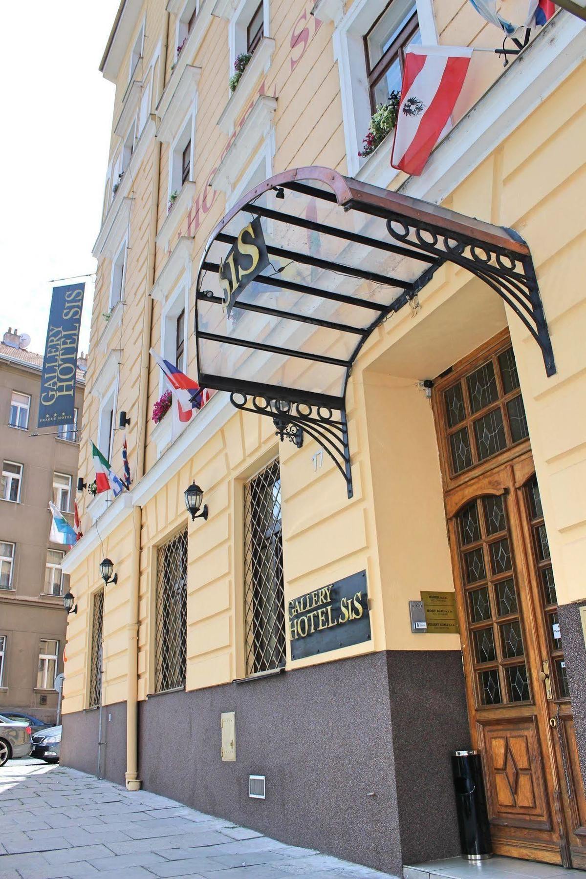 Gallery Hotel Sis Прага Экстерьер фото